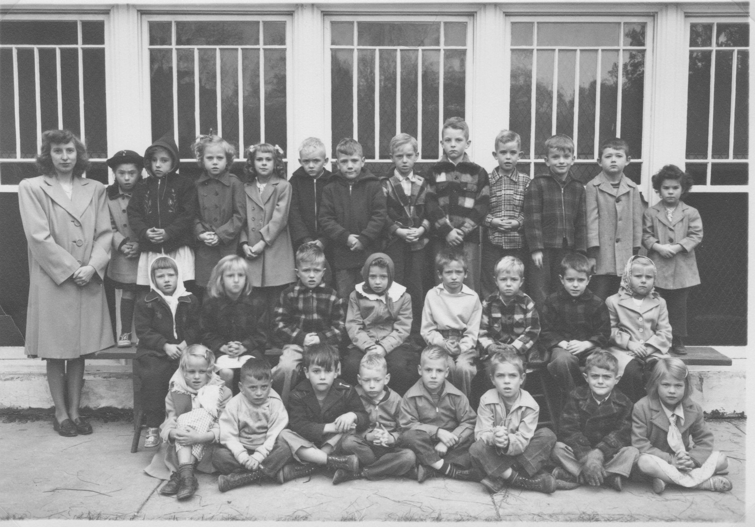 1st grade class from 1948