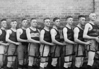 Men's 1920 basketball team all lined-up